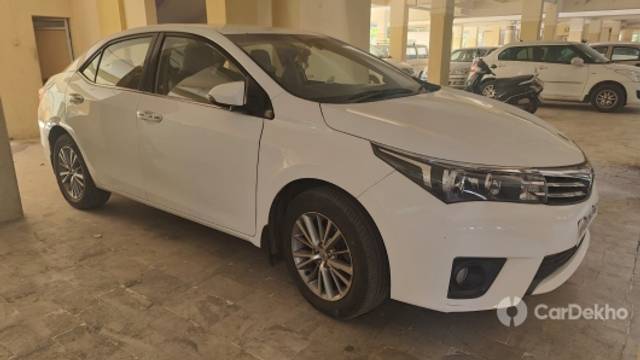 https://stimg2.cardekho.com/images/usedcarimages/large/3-2023/3661235/IMG-20230307-WA0012.jpg?imwidth=6400