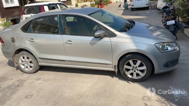 https://stimg2.cardekho.com/images/usedcarimages/large/3-2023/3661351/468E181D-AC2E-484A-91C5-9DD556144793.jpg?imwidth=6400