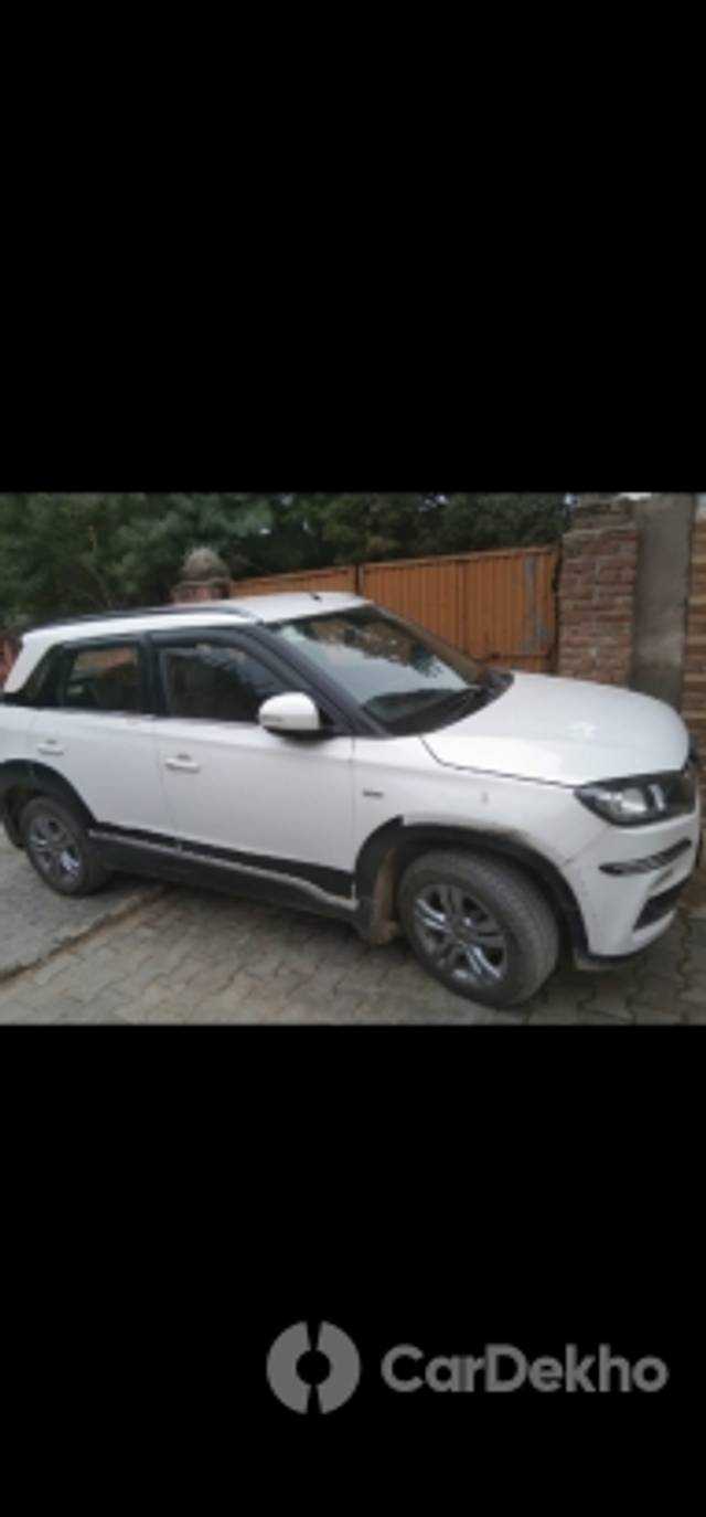 https://stimg2.cardekho.com/images/usedcarimages/large/3-2023/3661477/Screenshot_20230327_081856.jpg?imwidth=6401