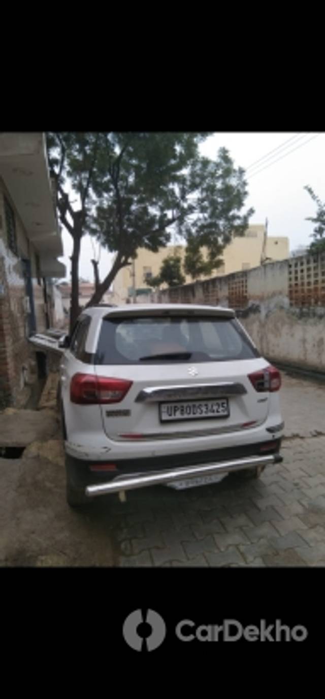 https://stimg2.cardekho.com/images/usedcarimages/large/3-2023/3661477/Screenshot_20230327_081902.jpg?imwidth=6402