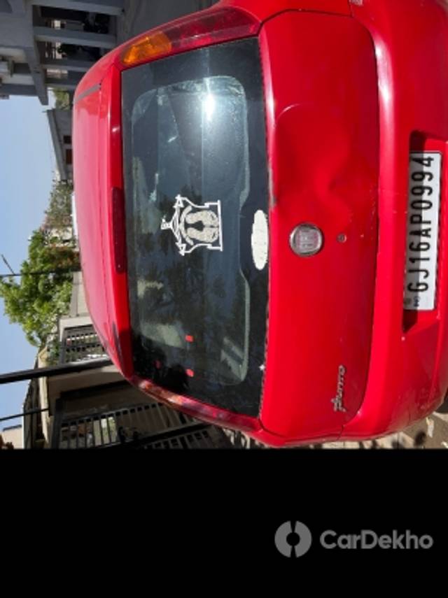 https://stimg2.cardekho.com/images/usedcarimages/large/3-2023/3664806/image.jpg?imwidth=6400