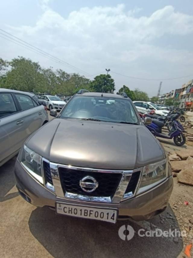 https://stimg2.cardekho.com/images/usedcarimages/large/3-2023/3665001/WhatsAppImage2021-06-26at13.49.18.jpg?imwidth=6402