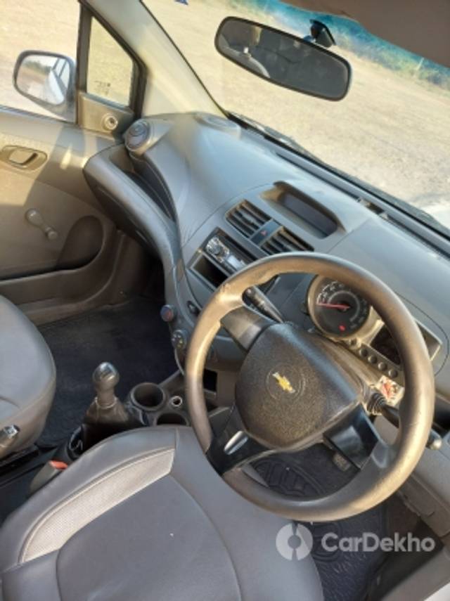 https://stimg2.cardekho.com/images/usedcarimages/large/3-2023/3665539/20230328_181748.jpg?imwidth=6401