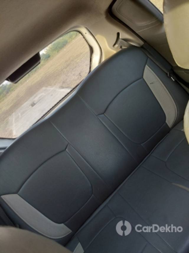 https://stimg2.cardekho.com/images/usedcarimages/large/3-2023/3665539/20230328_181755.jpg?imwidth=6402