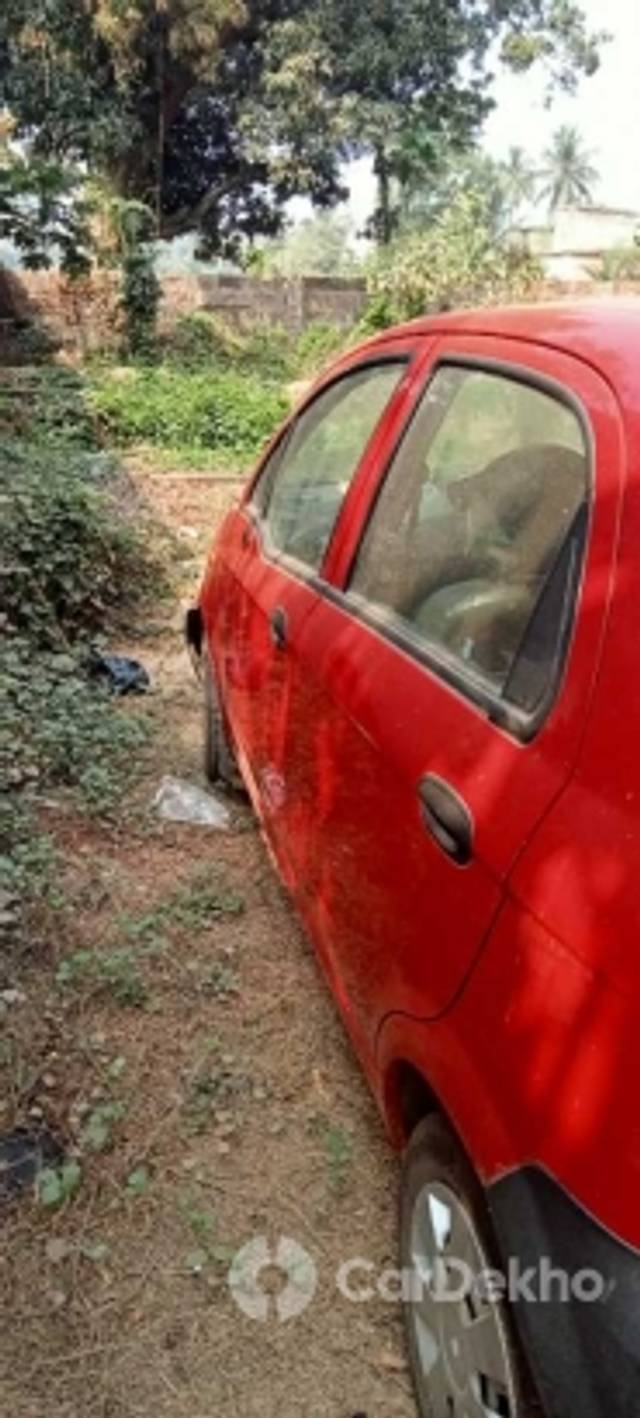 https://stimg2.cardekho.com/images/usedcarimages/large/3-2023/3665621/IMG202302241050453.jpg?imwidth=6402