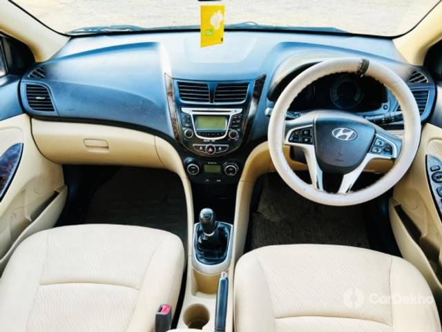 https://stimg2.cardekho.com/images/usedcarimages/large/3-2023/3665747/IMG-20230328-WA0001.jpg?imwidth=6401