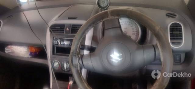 https://stimg2.cardekho.com/images/usedcarimages/large/3-2023/3666199/WhatsAppImage2023-03-26at11.59.50.jpg?imwidth=6400