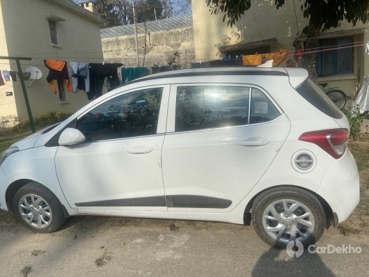 Hyundai Grand i10 1.2 Kappa Sportz Option AT Hyundai Grand i10 1.2 Kappa Sportz Option AT