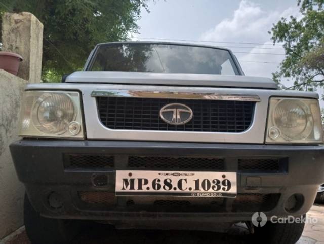 https://stimg2.cardekho.com/images/usedcarimages/large/5-2022/3379673/IMG-20220507-WA0009.jpg?imwidth=6402
