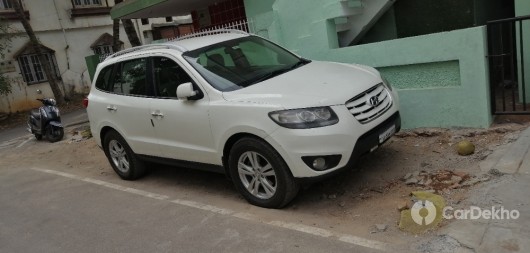 Hyundai Santa Fe 4X2 Hyundai Santa Fe 4X2