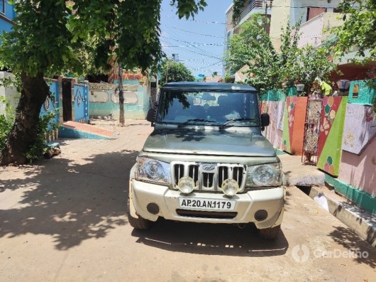 Mahindra Bolero SLX 2WD BSIII Mahindra Bolero SLX 2WD BSIII