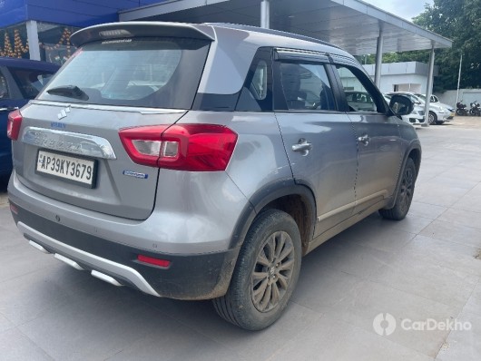 Maruti Vitara Brezza ZXI AT Maruti Vitara Brezza ZXI AT