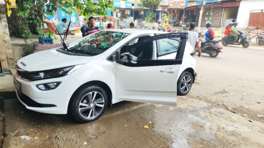 Tata Altroz XZ Tata Altroz XZ
