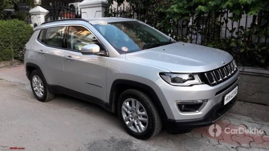 Jeep Compass 2.0 Longitude BSIV Jeep Compass 2.0 Longitude BSIV