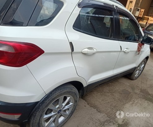 Ford Ecosport 1.5 Petrol Titanium Plus BSIV Ford Ecosport 1.5 Petrol Titanium Plus BSIV