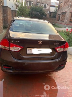 Maruti Ciaz VDi Option SHVS Maruti Ciaz VDi Option SHVS
