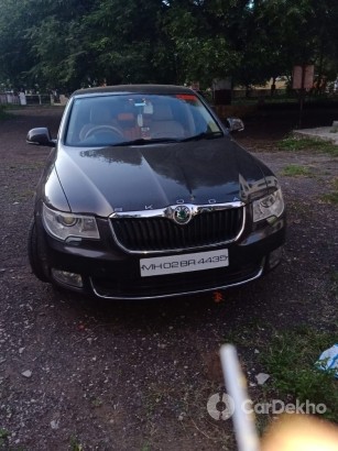 Skoda Superb Elegance 1.8 TSI AT Skoda Superb Elegance 1.8 TSI AT