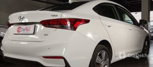 Hyundai Verna CRDi 1.6 SX Hyundai Verna CRDi 1.6 SX