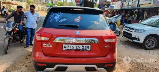 Maruti Vitara Brezza ZDi Plus Dual Tone Maruti Vitara Brezza ZDi Plus Dual Tone