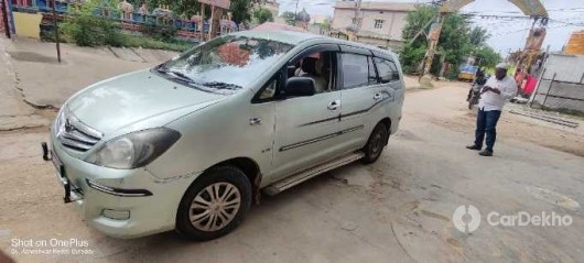 Toyota Innova 2.5 G4 Diesel 8-seater Toyota Innova 2.5 G4 Diesel 8-seater