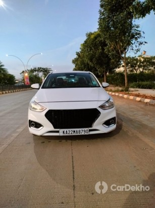 Hyundai Verna CRDi 1.6 AT EX Hyundai Verna CRDi 1.6 AT EX