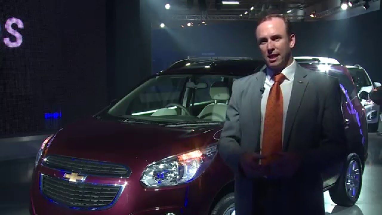 Mark Harland Revealing Chevrolet Spin at Auto Expo 2016
