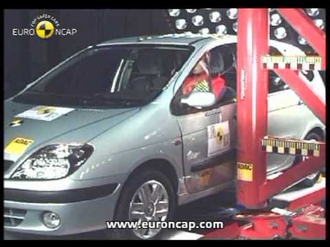 Renault Scenic Accident Test
